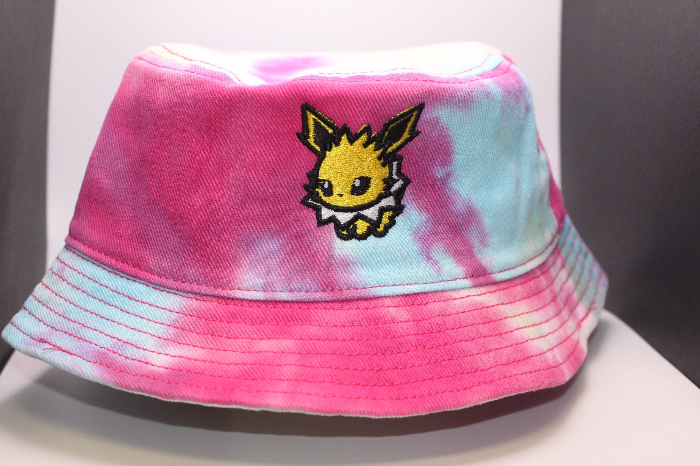 Jolteon Bucket hat